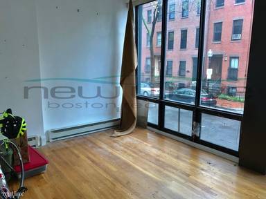 Main picture of 765A Tremont St
