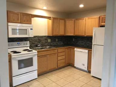 Main picture of 1227 Walnut St