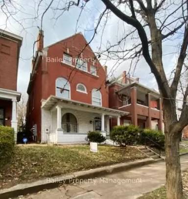 Main picture of 1706 S 2nd St