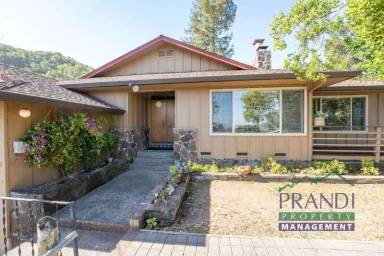 Main picture of 20 Portola Ave