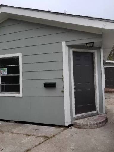 Main picture of 4311 Stewart St