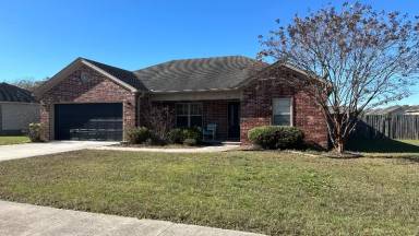 Main picture of 144 Corbin Cir