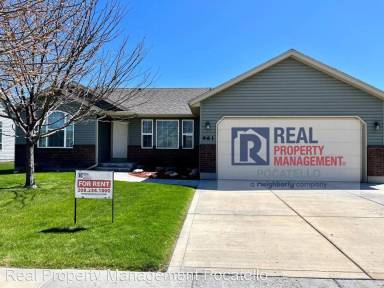 Main picture of 961 Marinus Ln