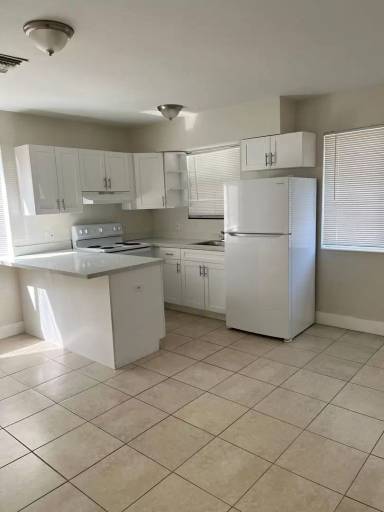 Main picture of 609 SW 20th Ter