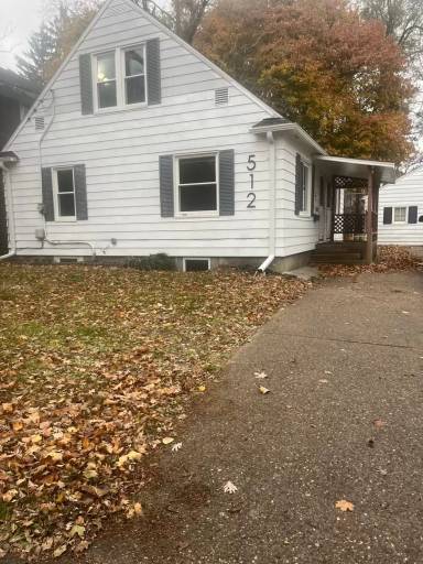 Main picture of 512 S Clemens Ave