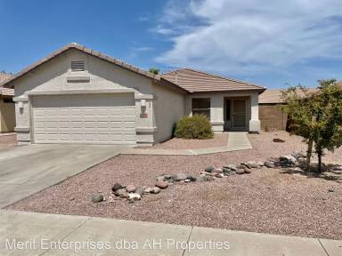 Main picture of 627 S 122nd Ln