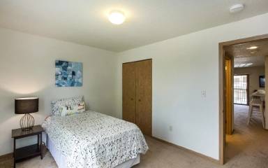Main picture of 1039 W Benton St