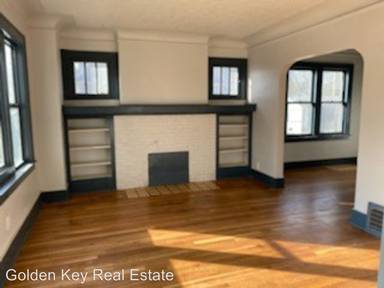 Main picture of 2480 Monterey St