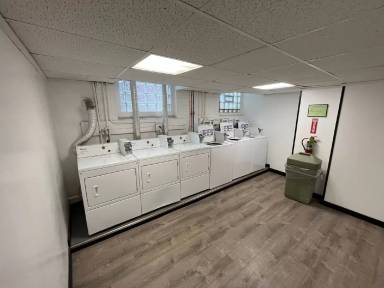 Main picture of 593 Park Ave