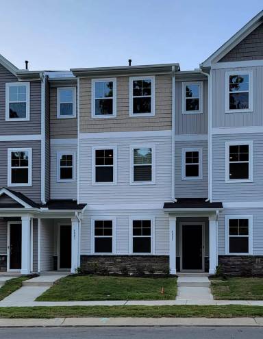Main picture of 4807 Southern Magnolia Dr