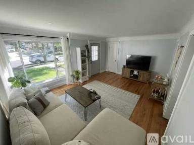 Main picture of 1669 Garfield St