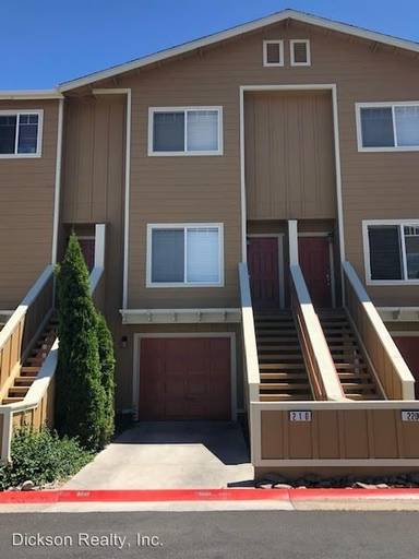 Main picture of 210 John Eugene Ct