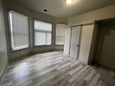 Main picture of 1234 W Walker St