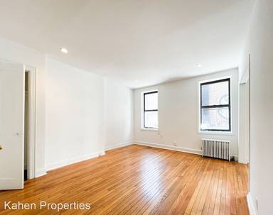 Main picture of 356 E 19th St