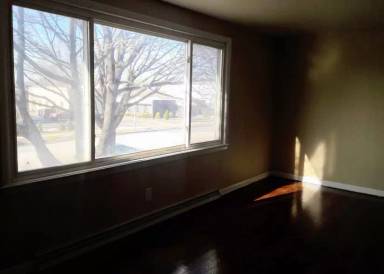 Main picture of 5816 N 94th St