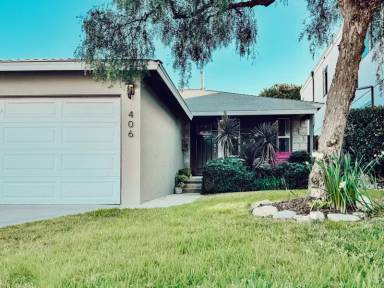 Main picture of 406 S Irena Ave