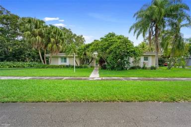 Main picture of 16021 SW 86th Ave