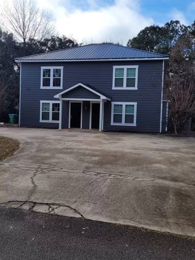Main picture of 101 Mario Cir