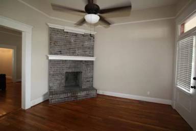 Main picture of 2402 N Morgan St
