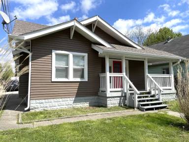 Main picture of 439 N Oxford St