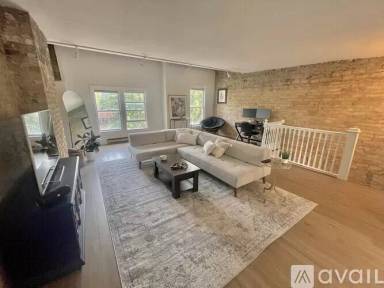 Main picture of 556 W Belden Ave