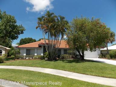 Main picture of 411 SW Sycamore Cv