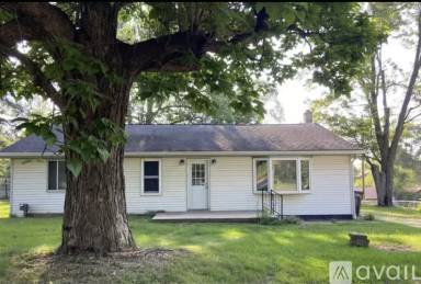 Main picture of 324 S National St