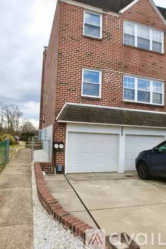 Main picture of 9967 Lackland Dr