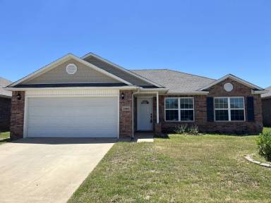 Main picture of 11808 NW 135th St