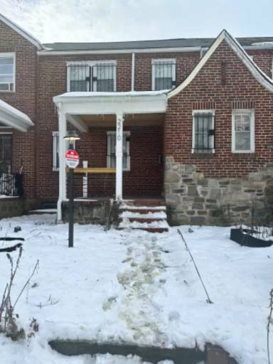 Main picture of 2210 N Rosedale St