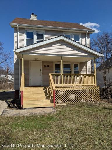 Main picture of 3867 E 142nd St