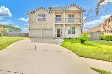 Main picture of 1402 Grafton Ln