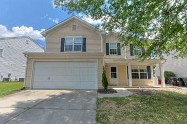Main picture of 9443 Grand Oaks St NW