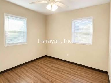 Main picture of 2208 W Central Blvd