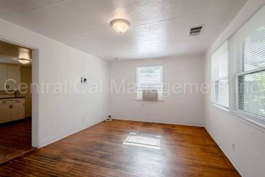 Main picture of 506 Locust St