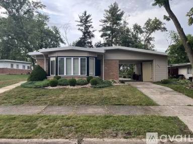 Main picture of 324 Shawnee St