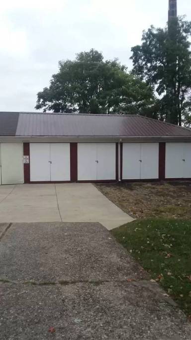 Main picture of 3724 Lovell Ave