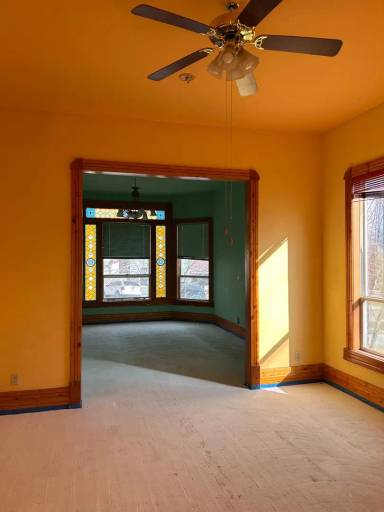Main picture of 307 S Idaho St