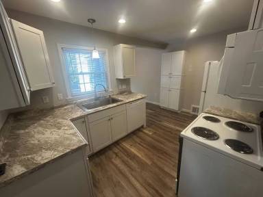 Main picture of 2452 24th St