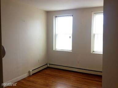 Main picture of 26 Maverick St