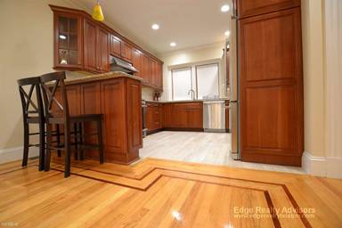 Main picture of 4 Gerrish St