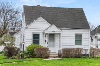 Main picture of 779 Brentnell Ave