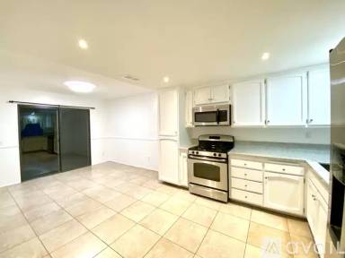 Main picture of 8530 Burnet Ave