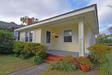 Main picture of 2005 Perry Ave