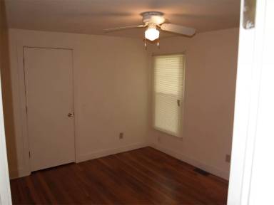 Main picture of 219 N West St