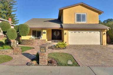 Main picture of 6886 Villagewood Way