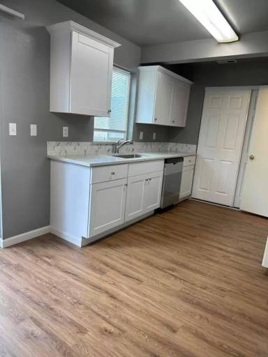 Main picture of 313 E Moxee Ave