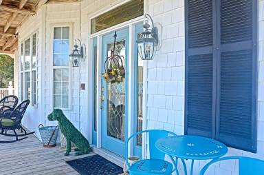 Main picture of 438 Sandman Dr