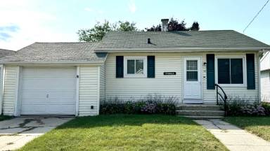 Main picture of 211 Academy St