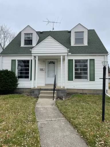 Main picture of 19365 Kingsville St